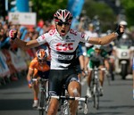 Karsten Kroon gewinnt das Rennen rund um den Henninger Turm 2008